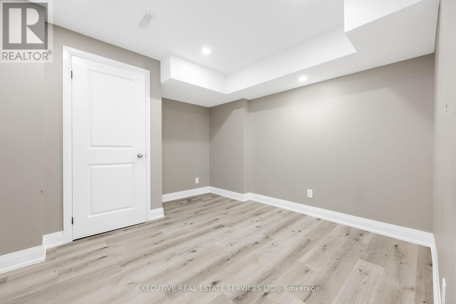 61 Truro (basement) Circle N Property Photo 16