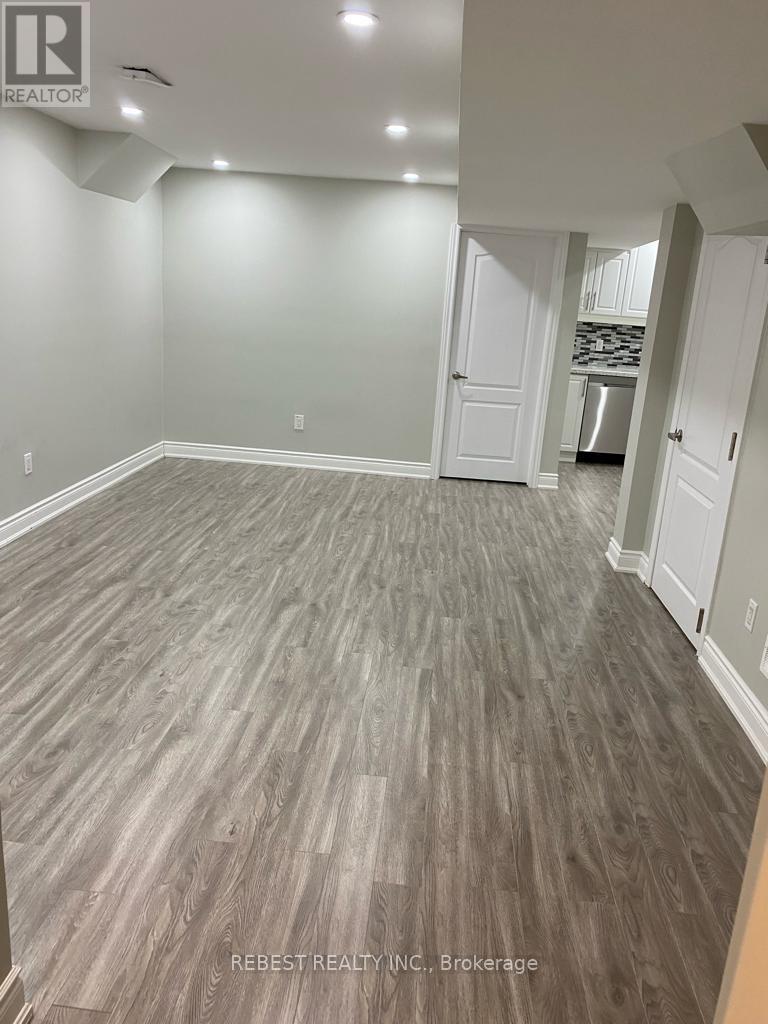 BSMT - 20 ISLE ROYAL TERRACE