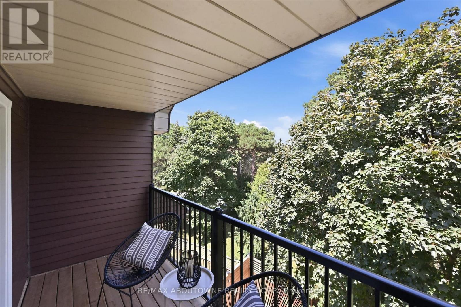 25 Southwind Terrace Property Photo 36