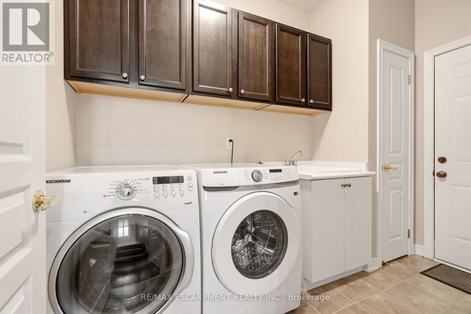 3133 Hiram Terrace Property Photo 14