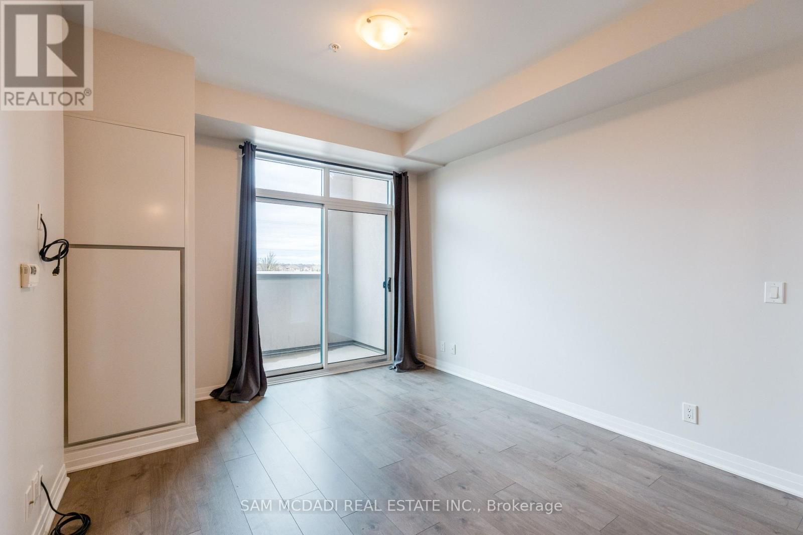 319 - 1105 Leger Way Property Photo 15