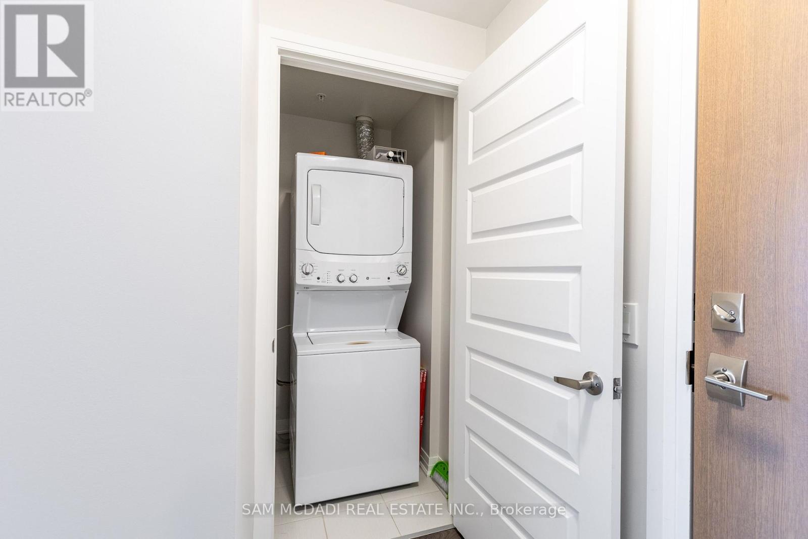 319 - 1105 Leger Way Property Photo 27