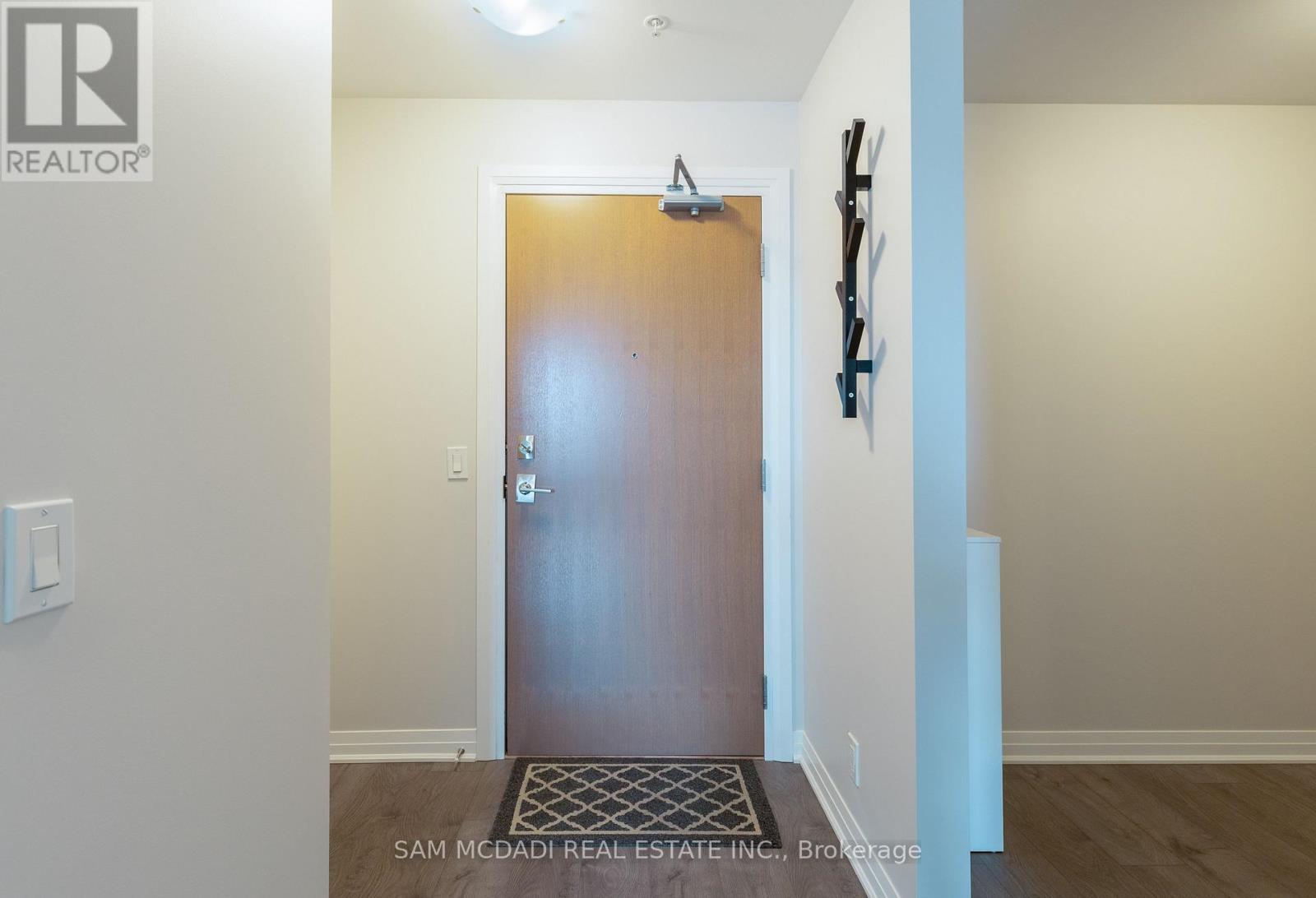 319 - 1105 Leger Way Property Photo 29