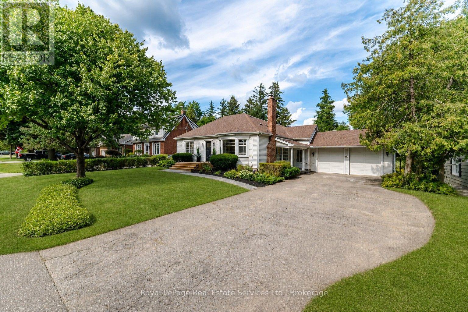 947 GLENWOOD AVENUE Property Photo 1
