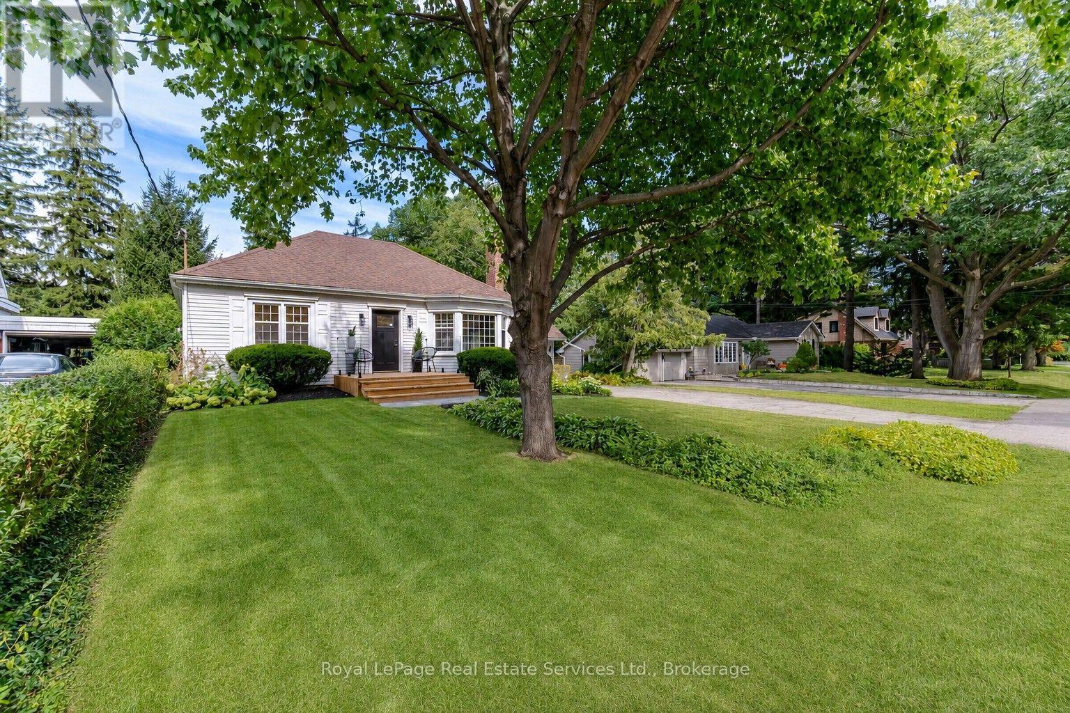 947 Glenwood Avenue Property Photo 2