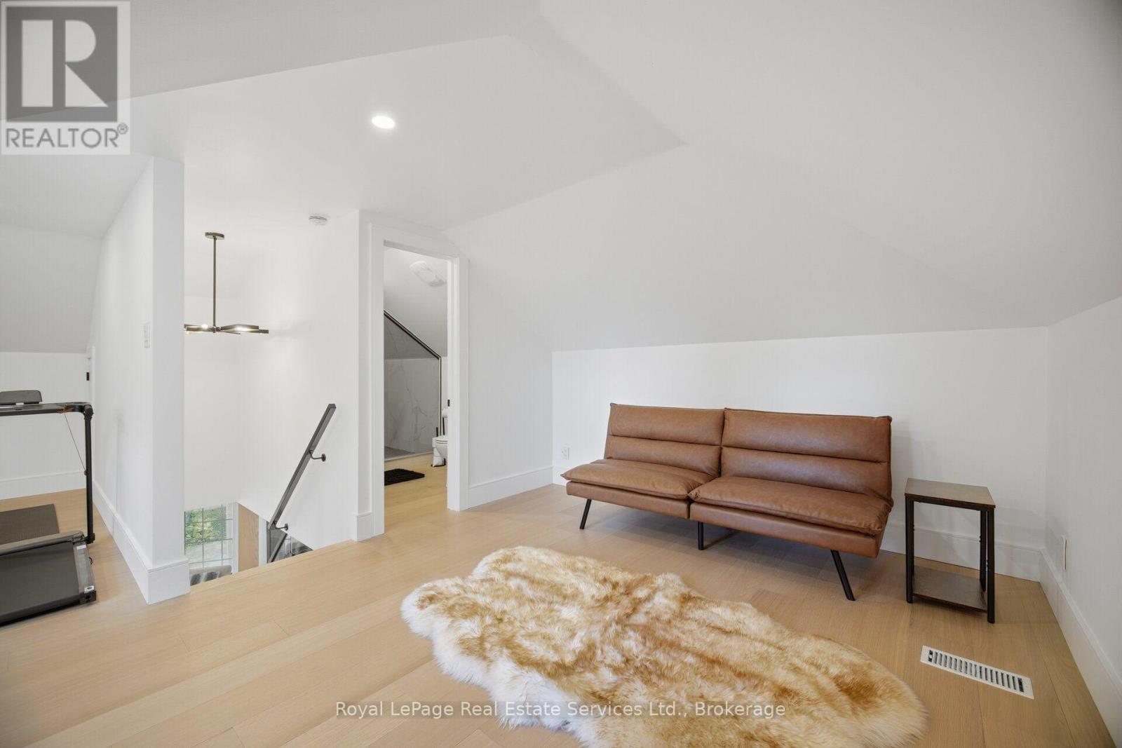 947 Glenwood Avenue Property Photo 25