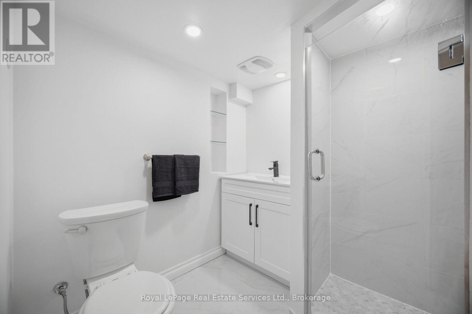 947 Glenwood Avenue Property Photo 34