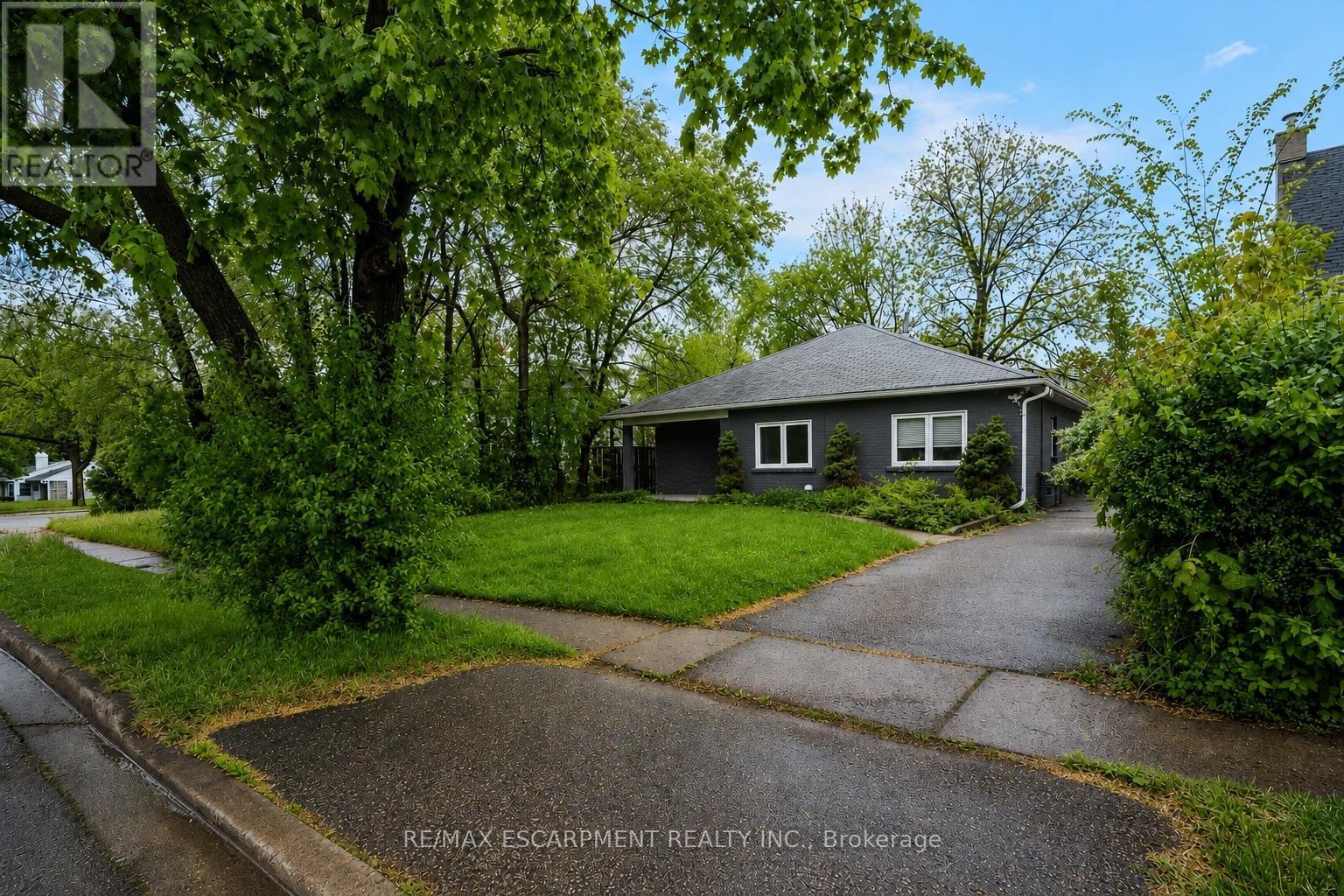 16 WOODWARD AVENUE Property Photo 1