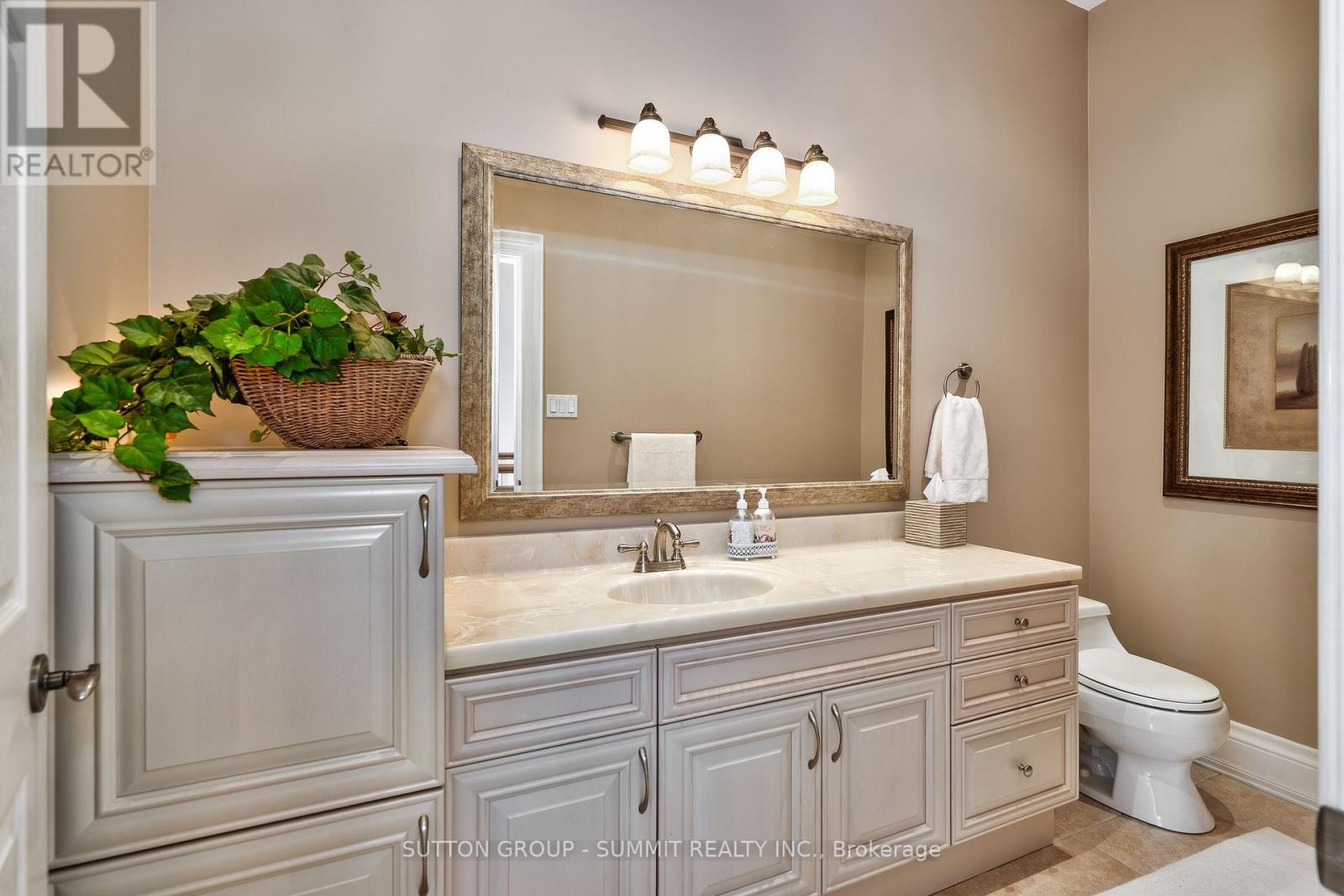 5431 Appleby Line Property Photo 15