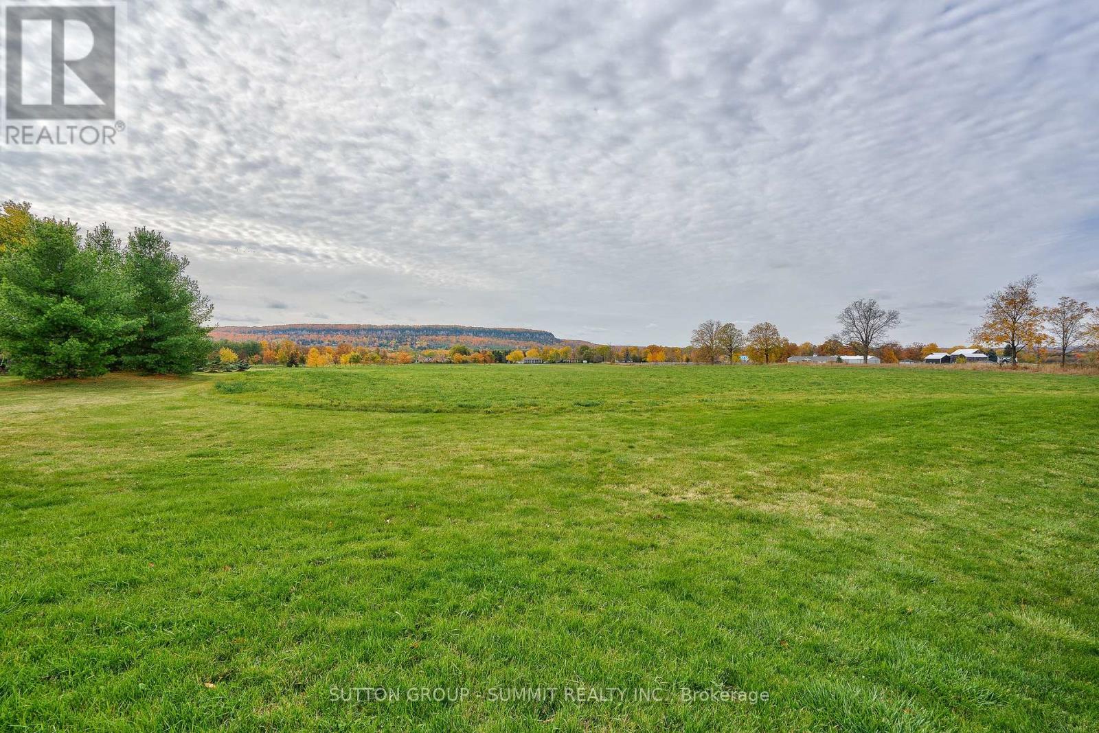 5431 Appleby Line Property Photo 31