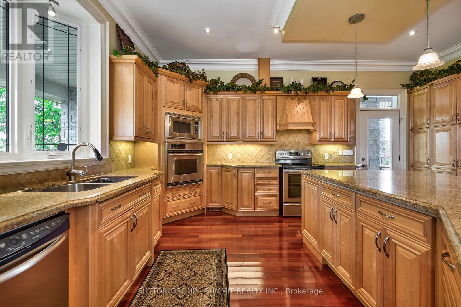 5431 Appleby Line Property Photo 7