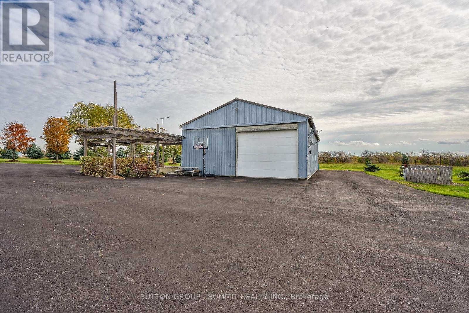 5431 Appleby Line Property Photo 27
