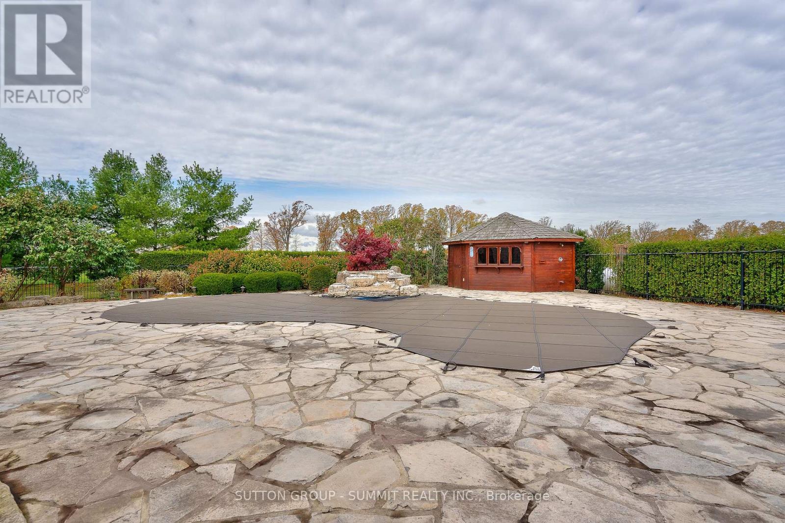 5431 Appleby Line Property Photo 34
