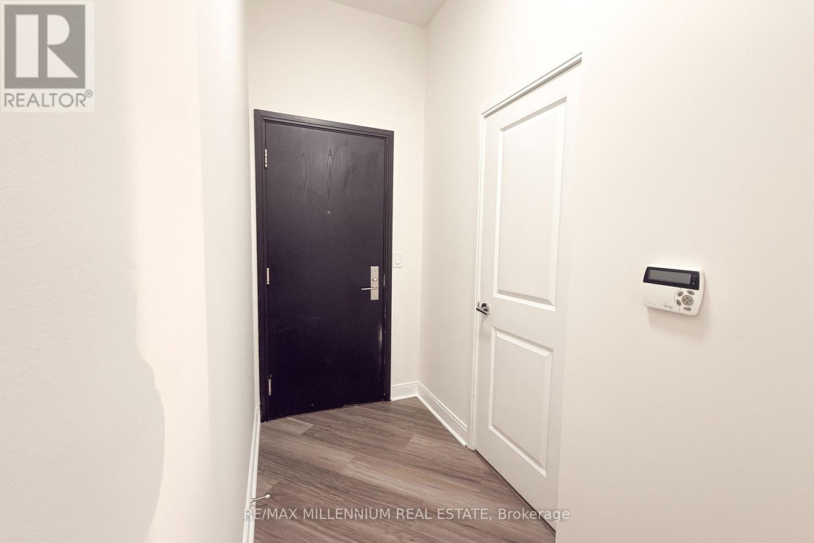 Lph06 - 80 Absolute Avenue Property Photo 6