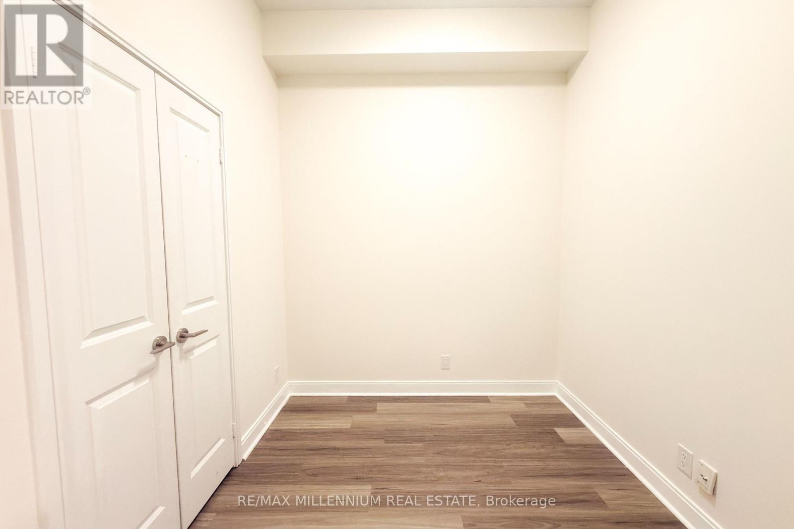 Lph06 - 80 Absolute Avenue Property Photo 9