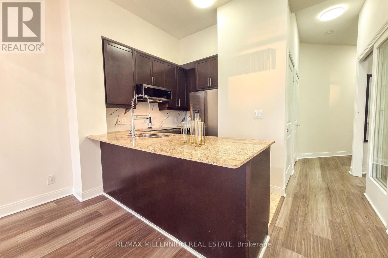 Lph06 - 80 Absolute Avenue Property Photo 12