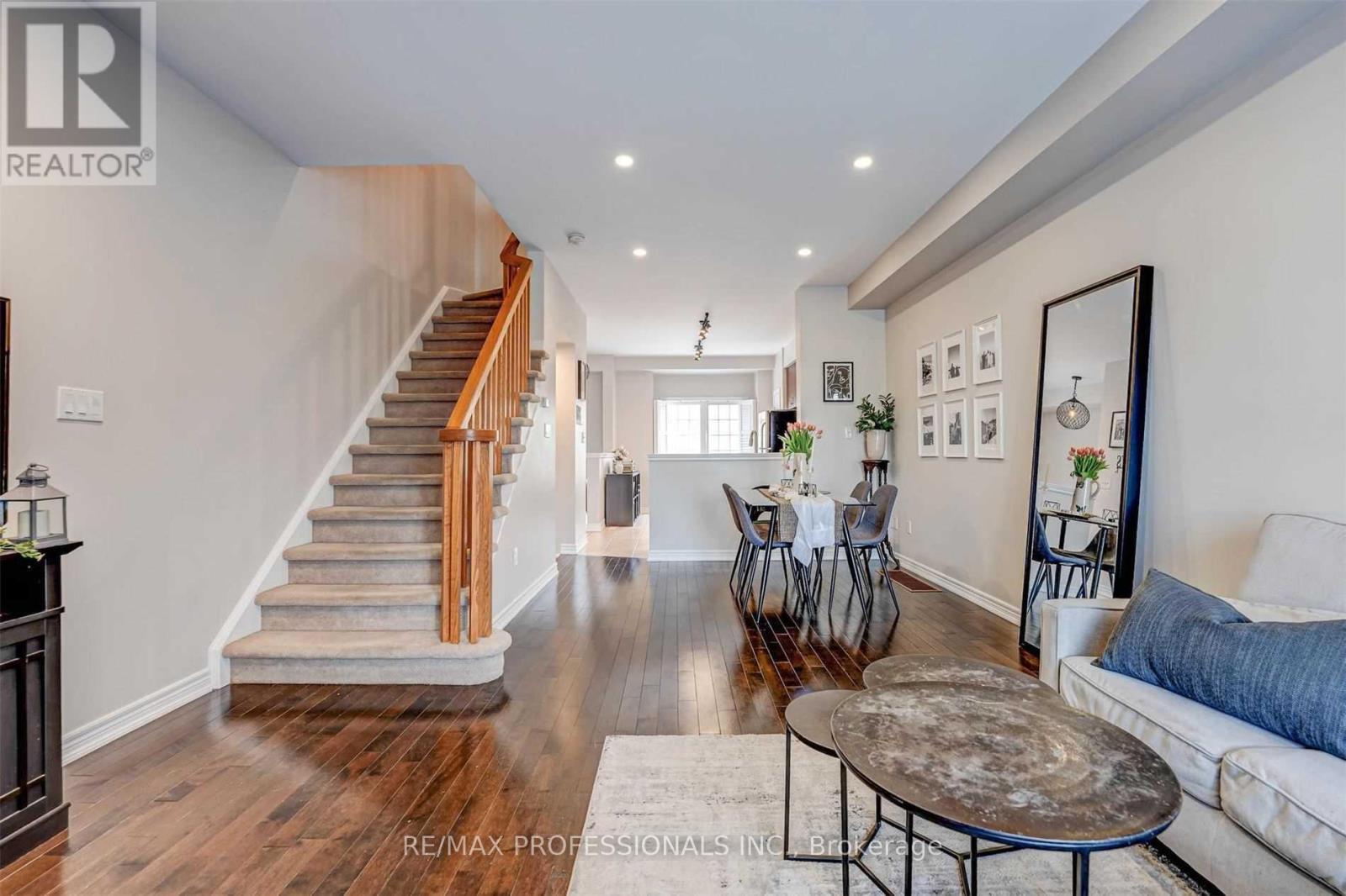 676 Rowley Common Property Photo 8