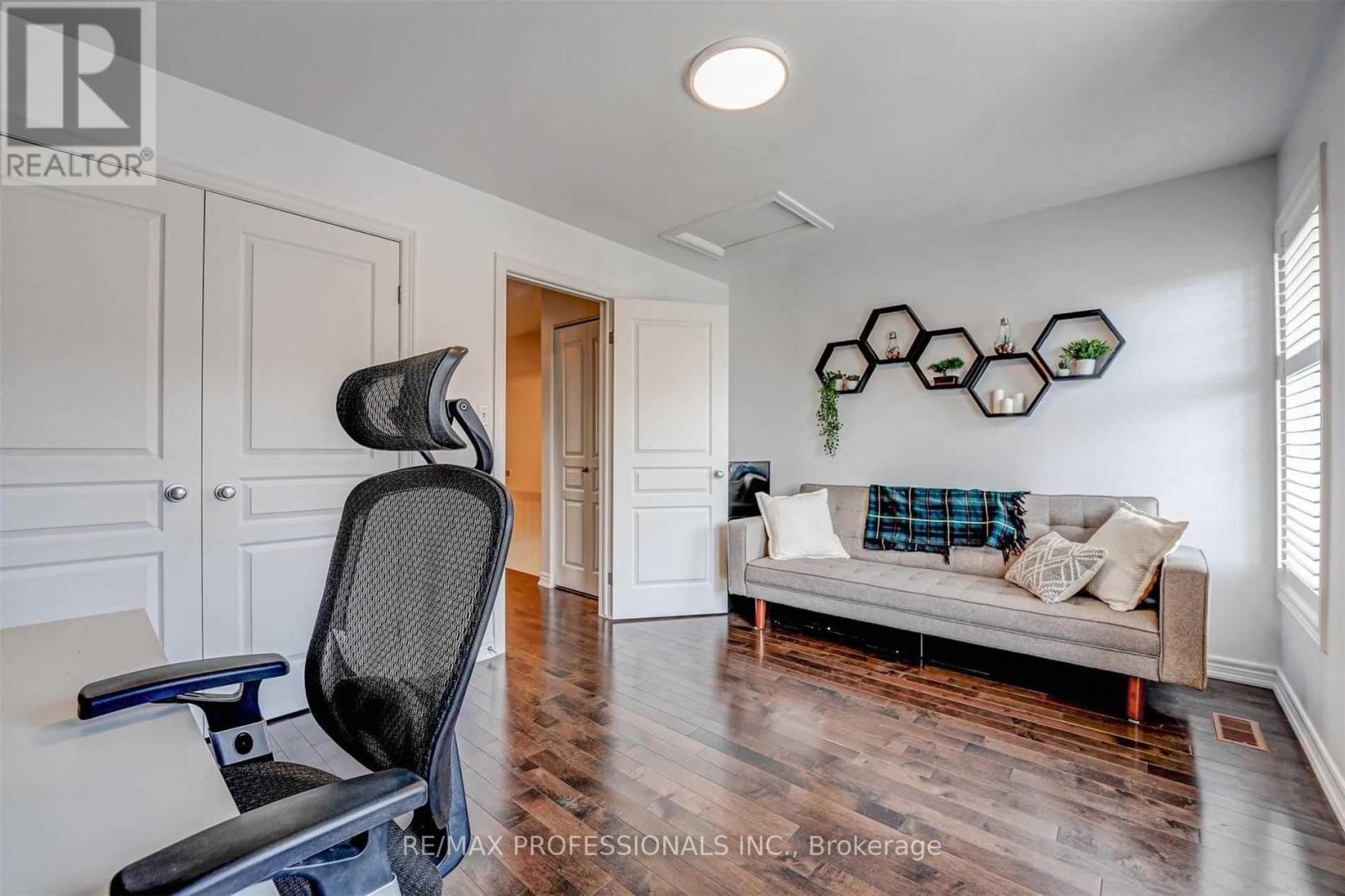 676 Rowley Common Property Photo 22