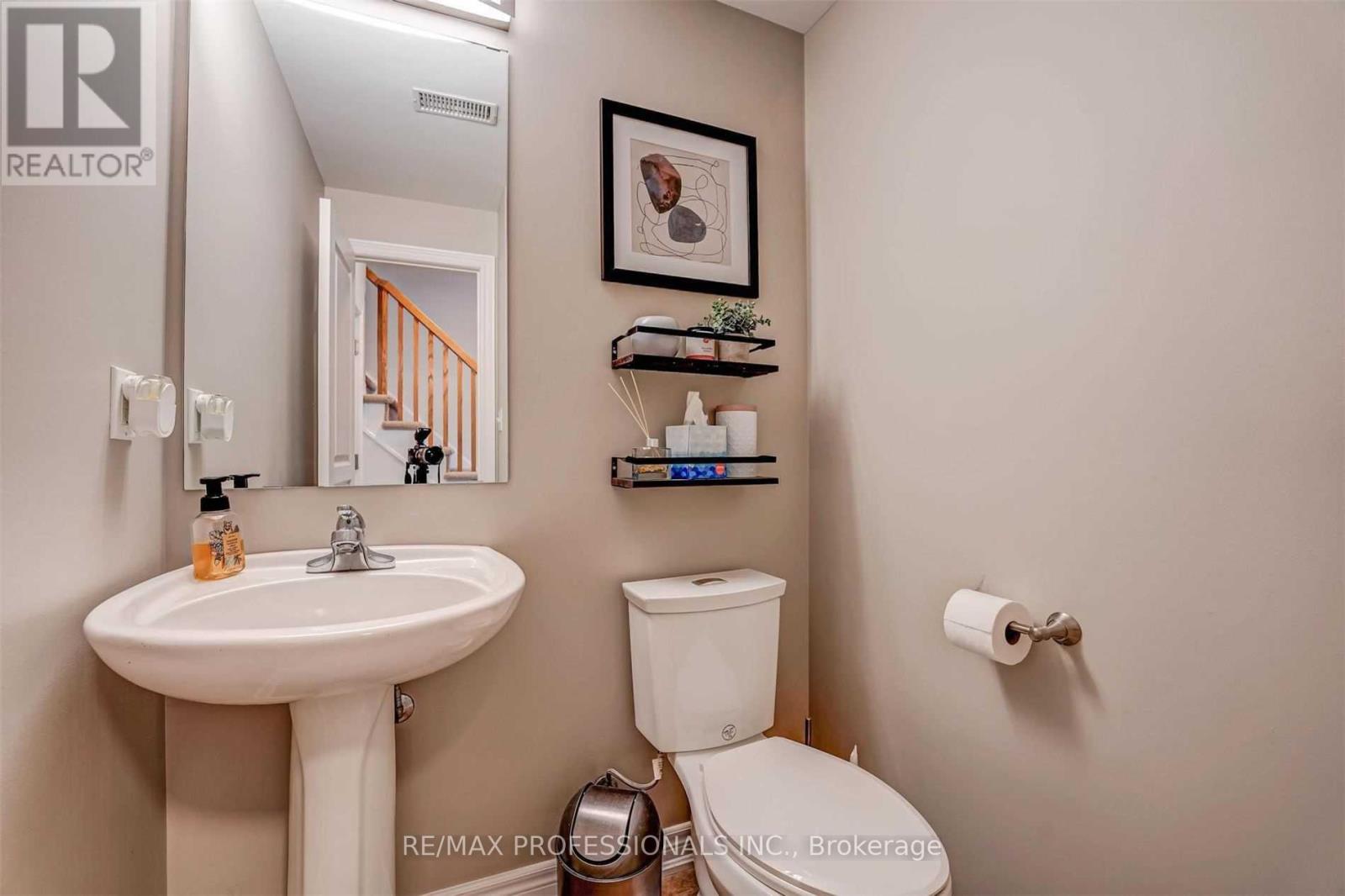 676 Rowley Common Property Photo 29