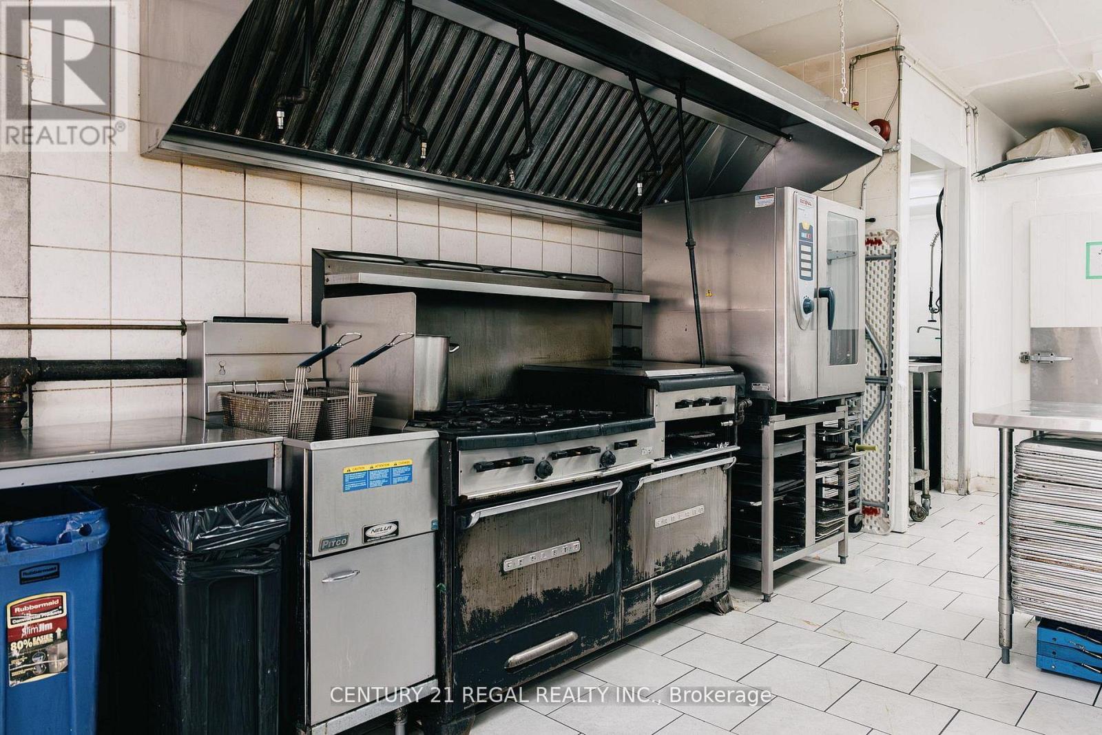 109 Jefferson Avenue Property Photo 11