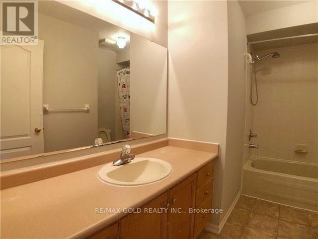 45 - 2665 Thomas Street Property Photo 5