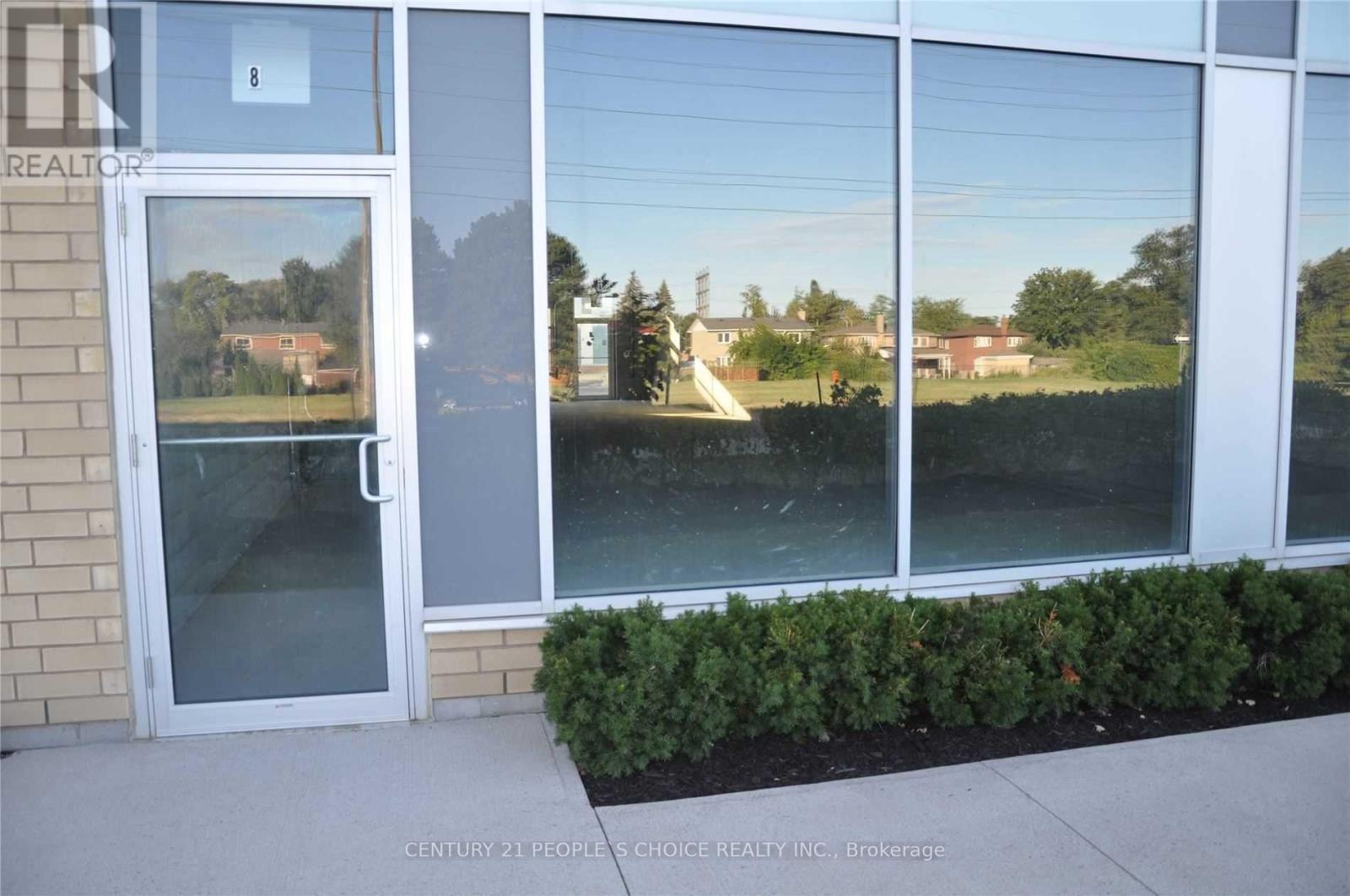 8 - 1185 Queensway E Property Photo 5