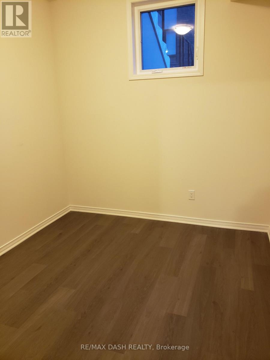 107 - 1100 Briar Hill Avenue Property Photo 10