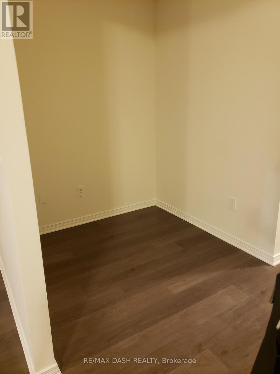 107 - 1100 Briar Hill Avenue Property Photo 12