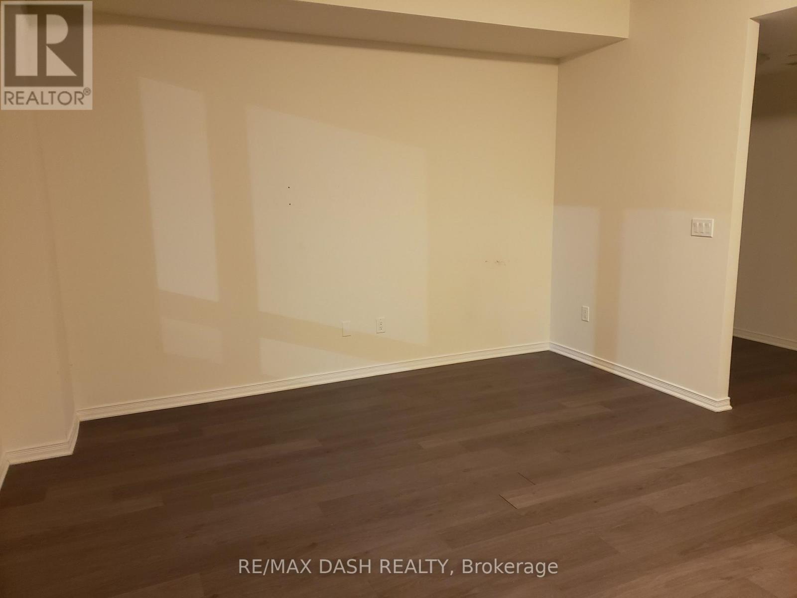 107 - 1100 Briar Hill Avenue Property Photo 14