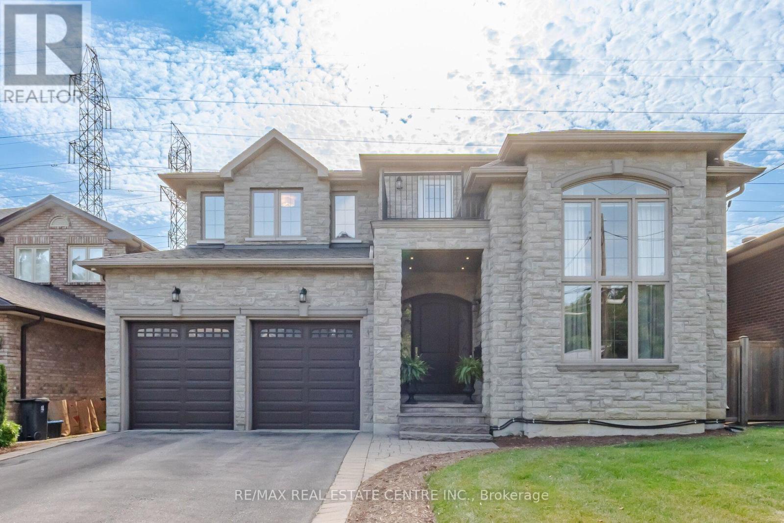 60 JOPLING AVENUE N Property Photo 1
