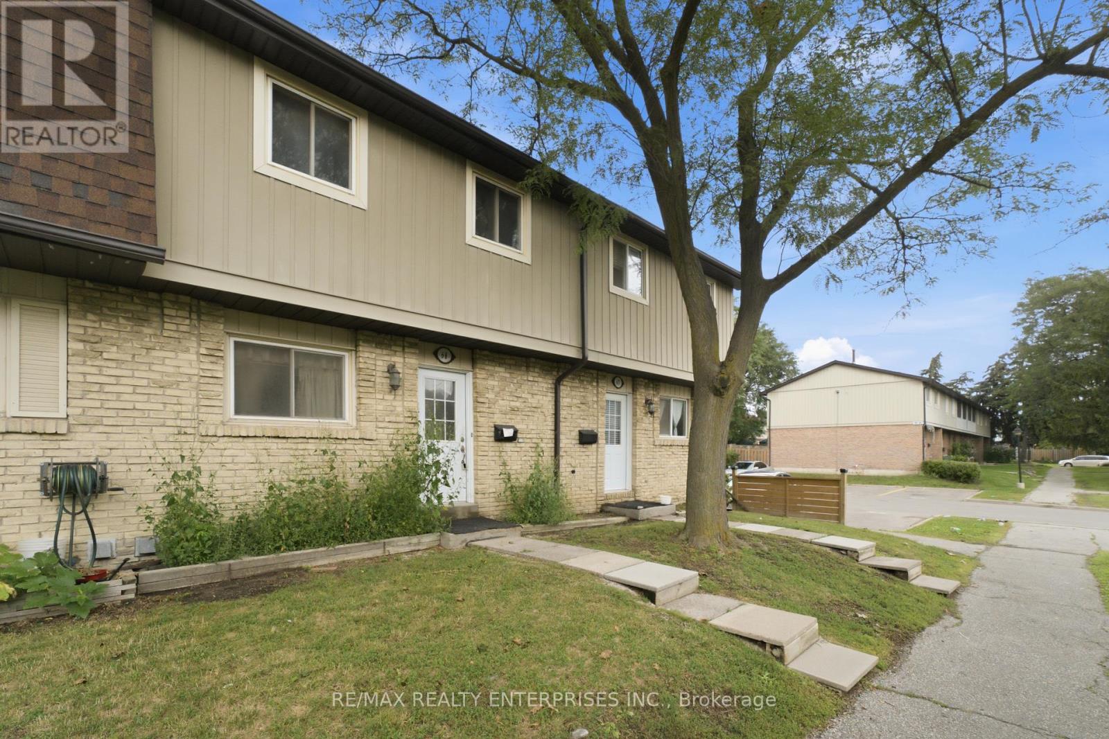 68 - 93 Hansen Road Property Photo 1