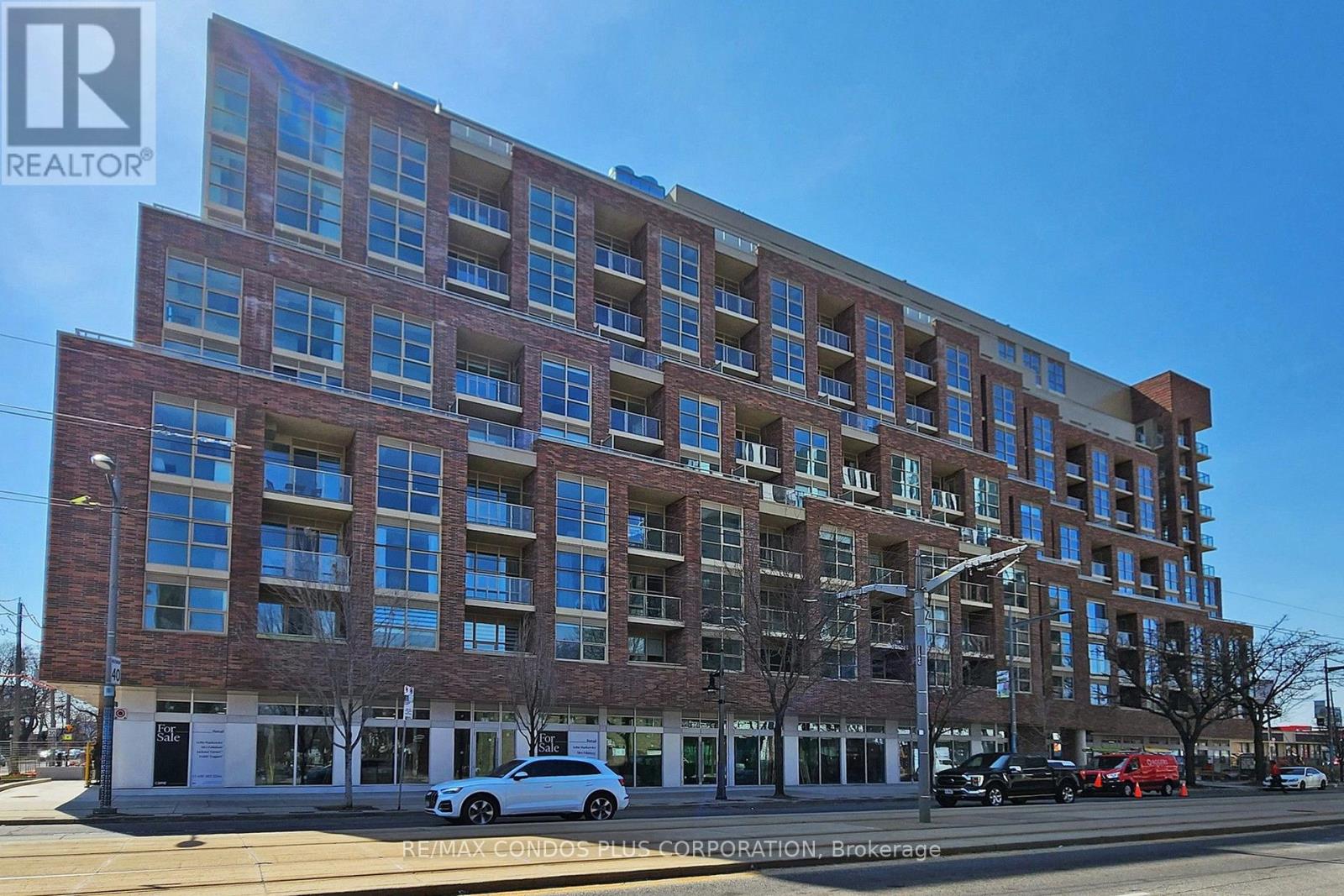 710 - 1787 ST CLAIR AVENUE W Property Photo 1