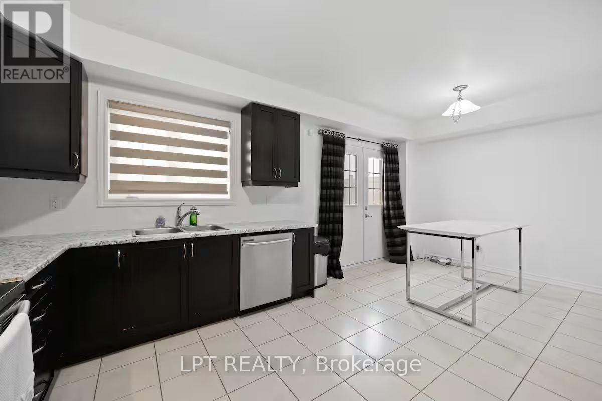 341 Remembrance Road Property Photo 10