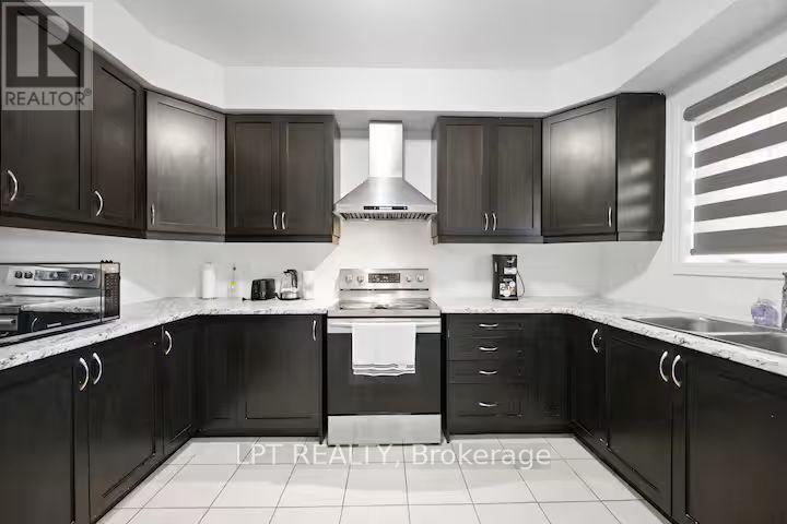 341 Remembrance Road Property Photo 11
