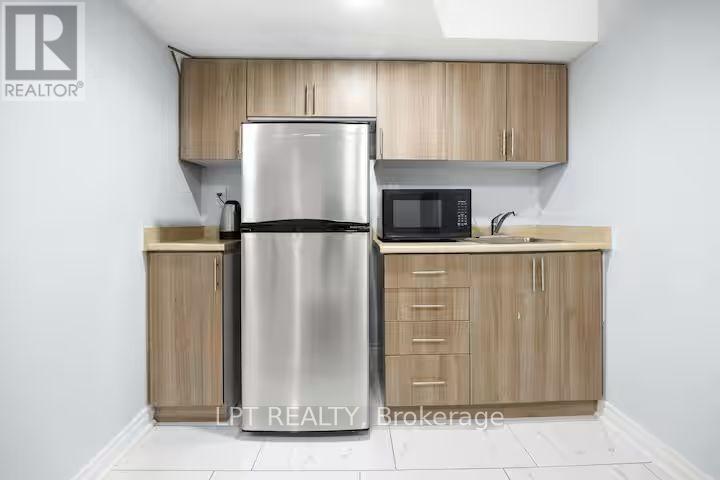 341 Remembrance Road Property Photo 15