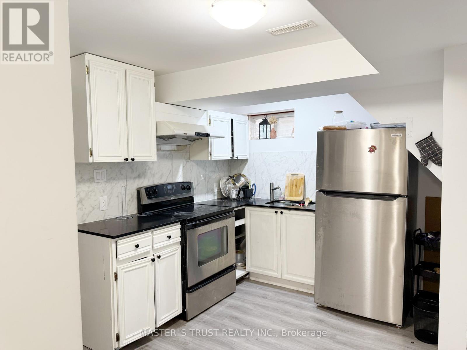 2502 Folkway Drive Property Photo 15