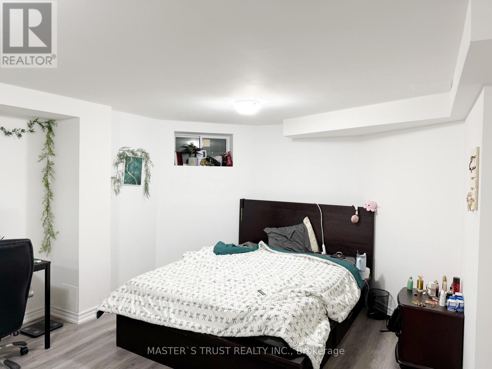 2502 Folkway Drive Property Photo 17