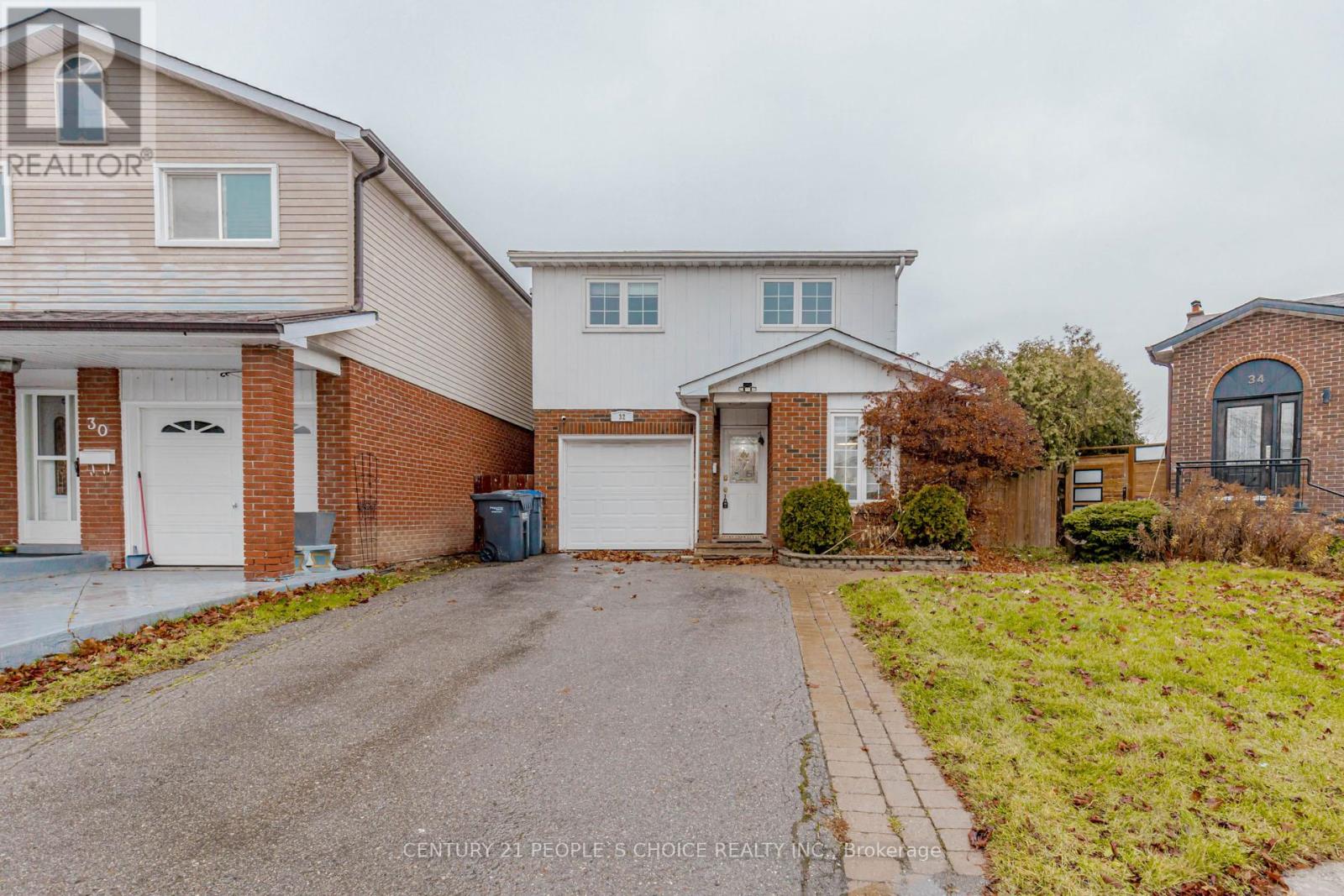 32 Elderwood Place Property Photo 2