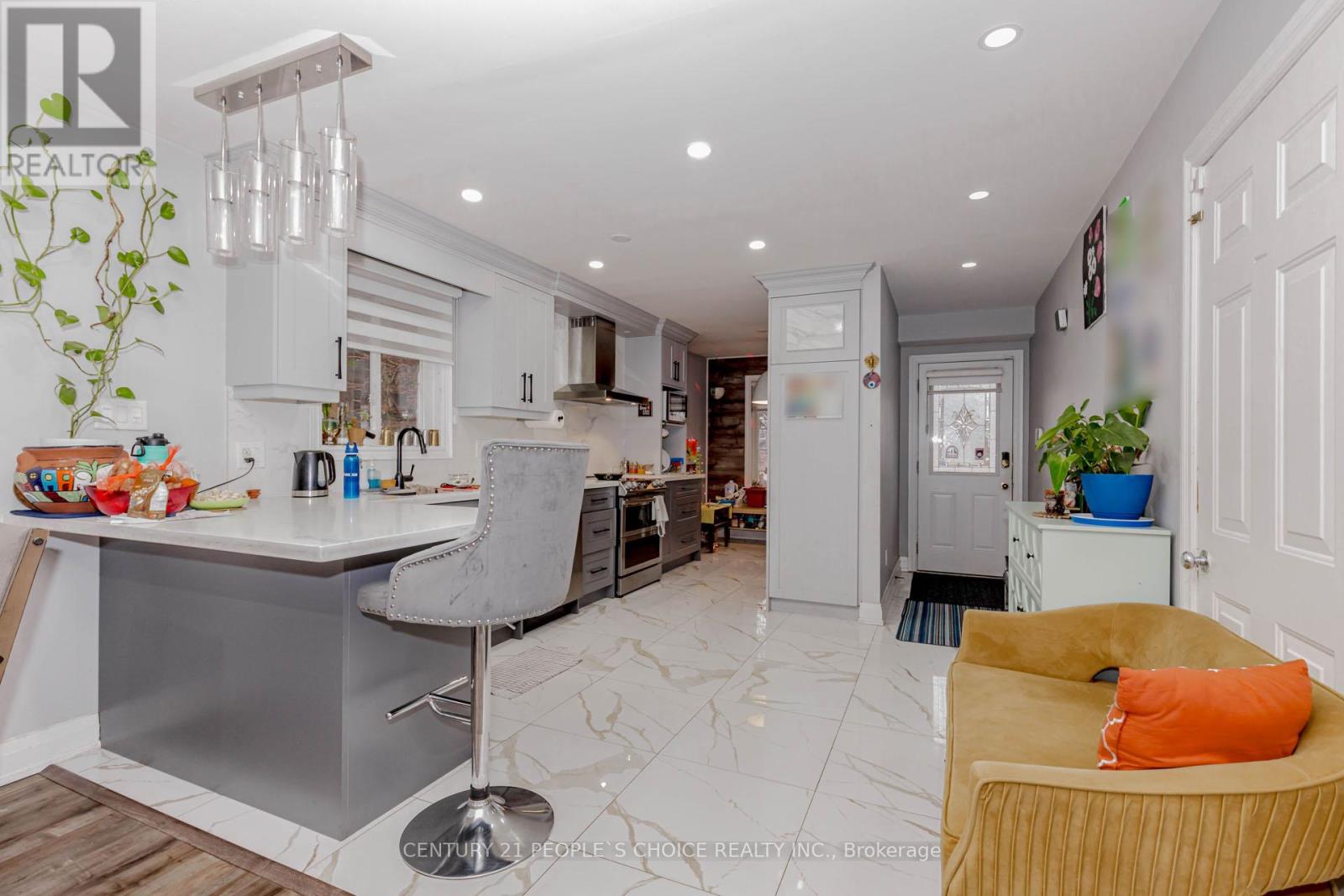 32 Elderwood Place Property Photo 11