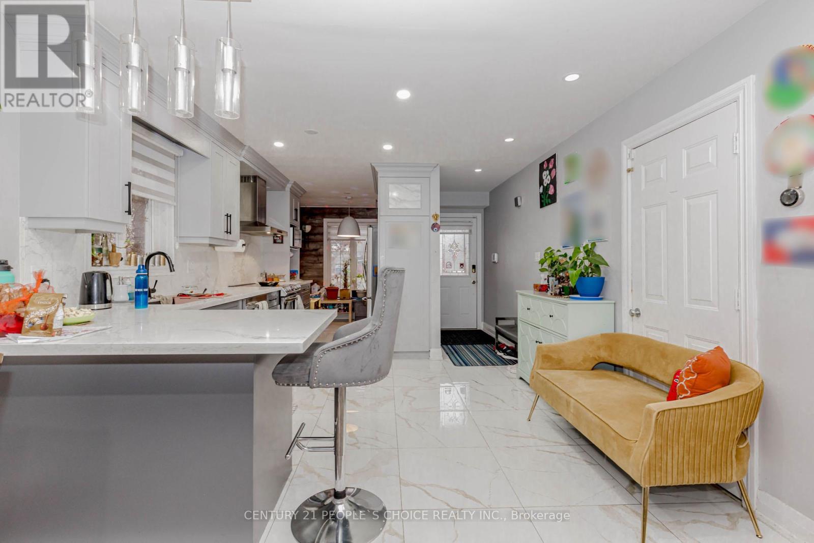 32 Elderwood Place Property Photo 12