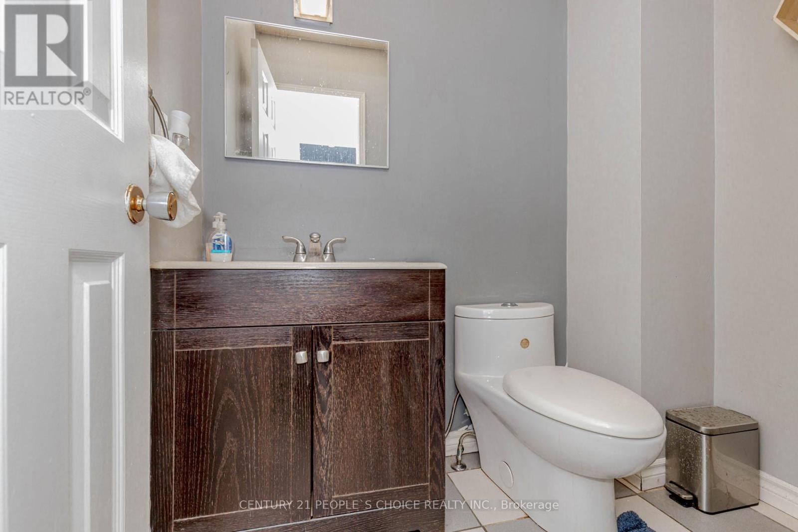 32 Elderwood Place Property Photo 17