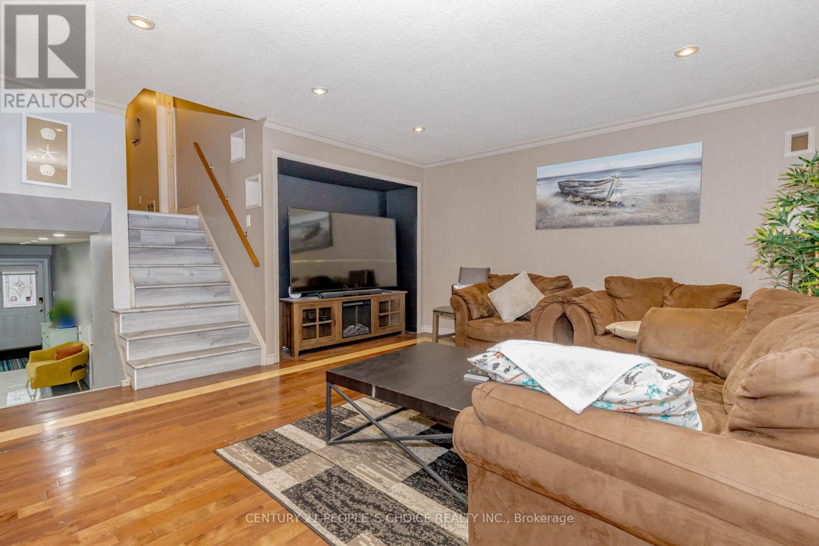32 Elderwood Place Property Photo 22
