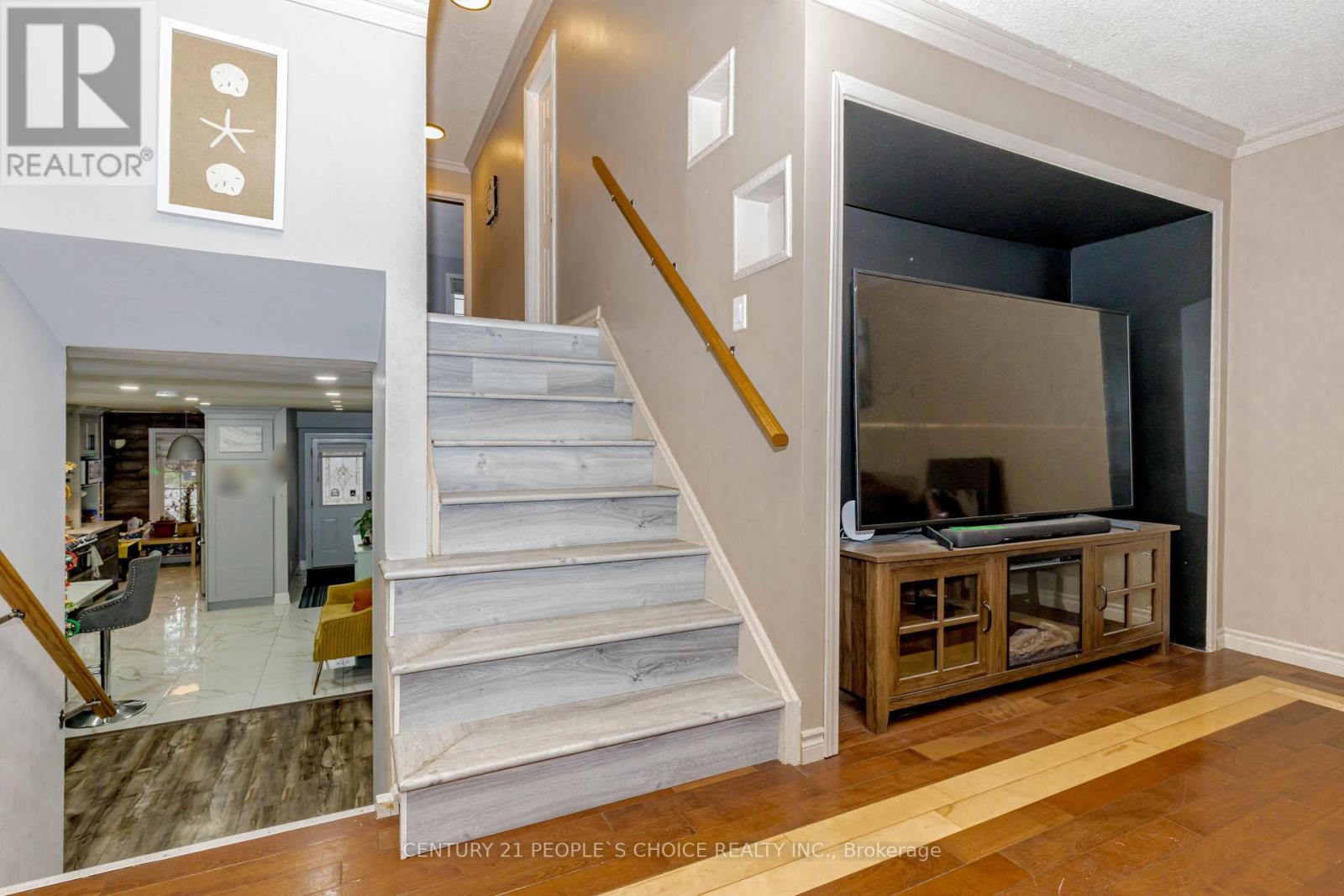 32 Elderwood Place Property Photo 23