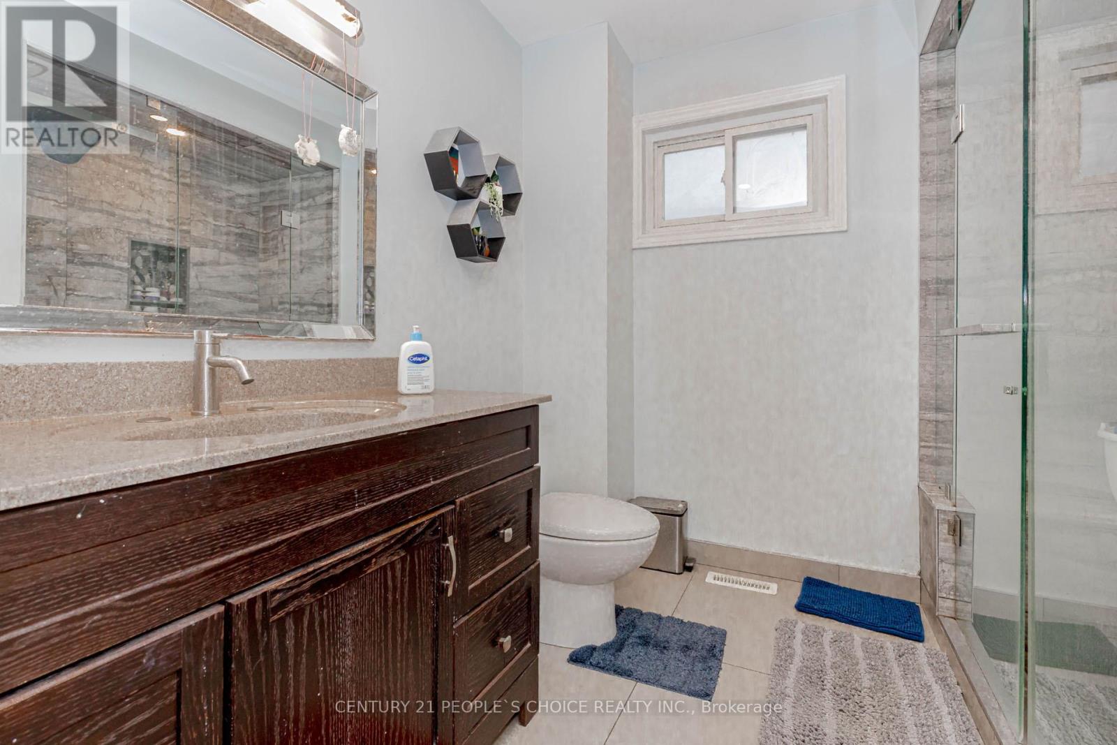 32 Elderwood Place Property Photo 28