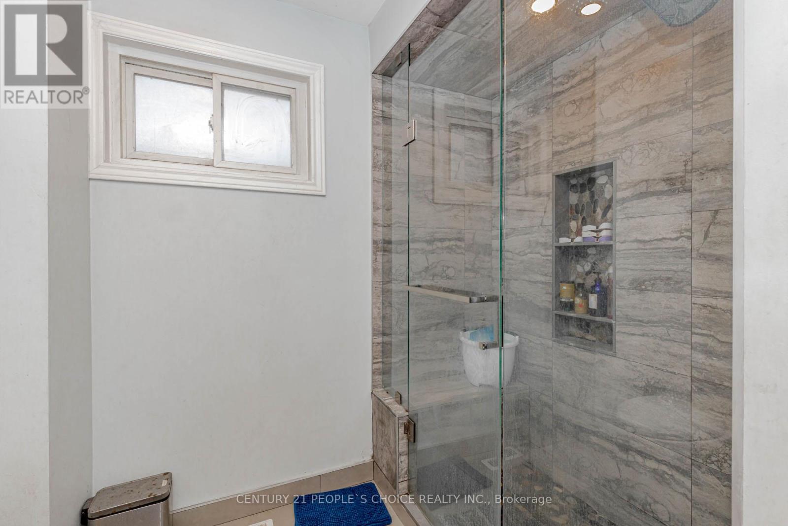 32 Elderwood Place Property Photo 30