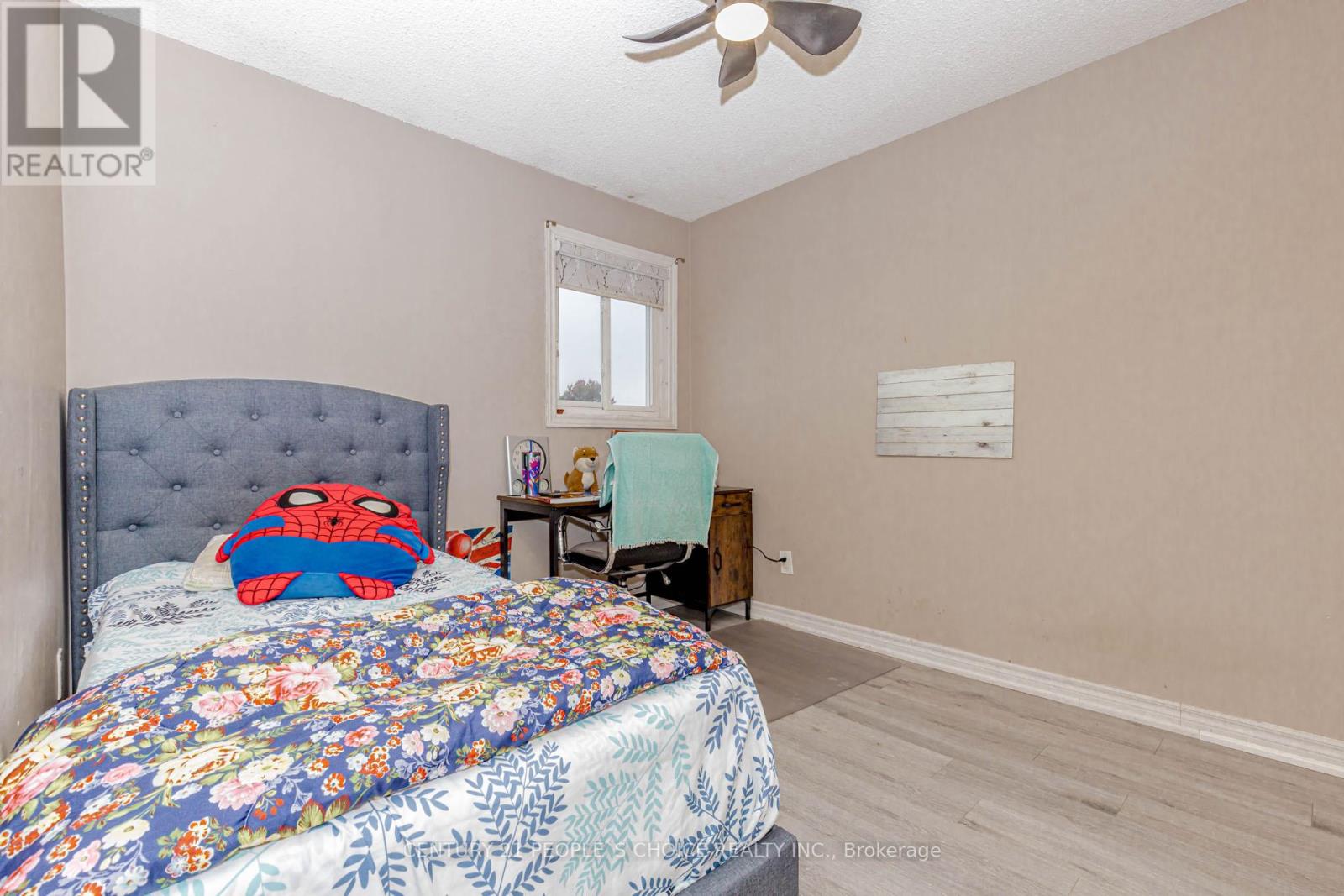 32 Elderwood Place Property Photo 34