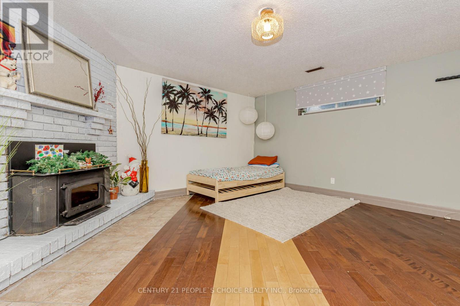 32 Elderwood Place Property Photo 35