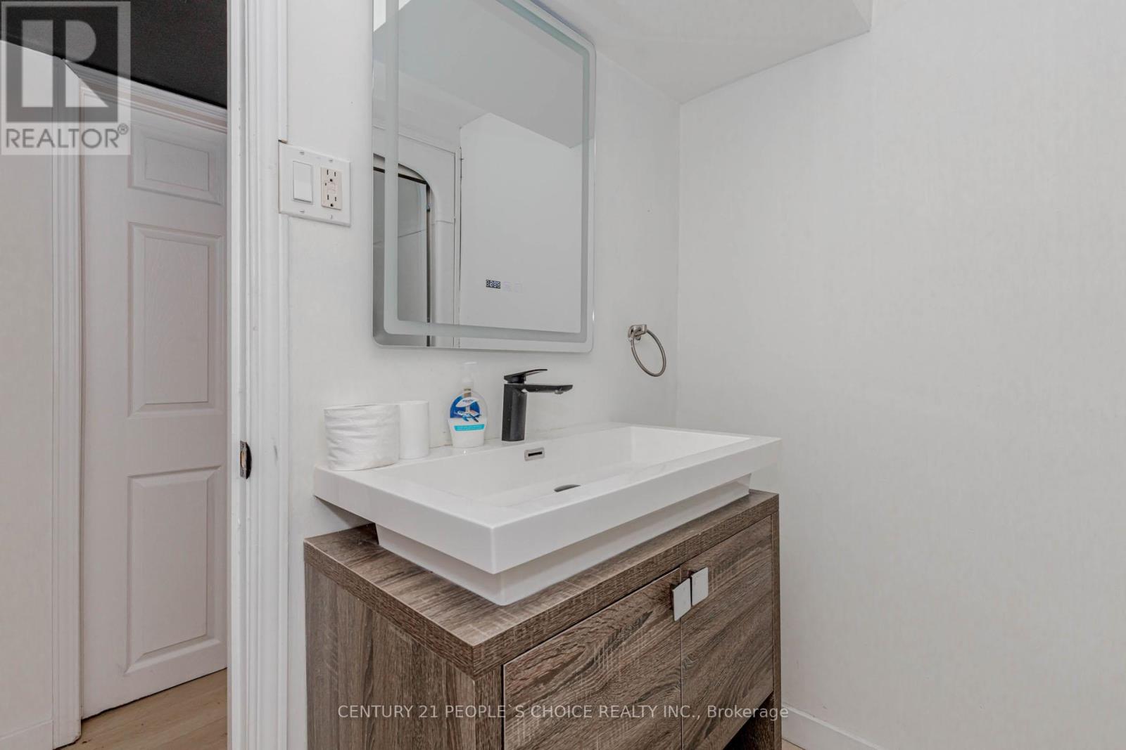 32 Elderwood Place Property Photo 43