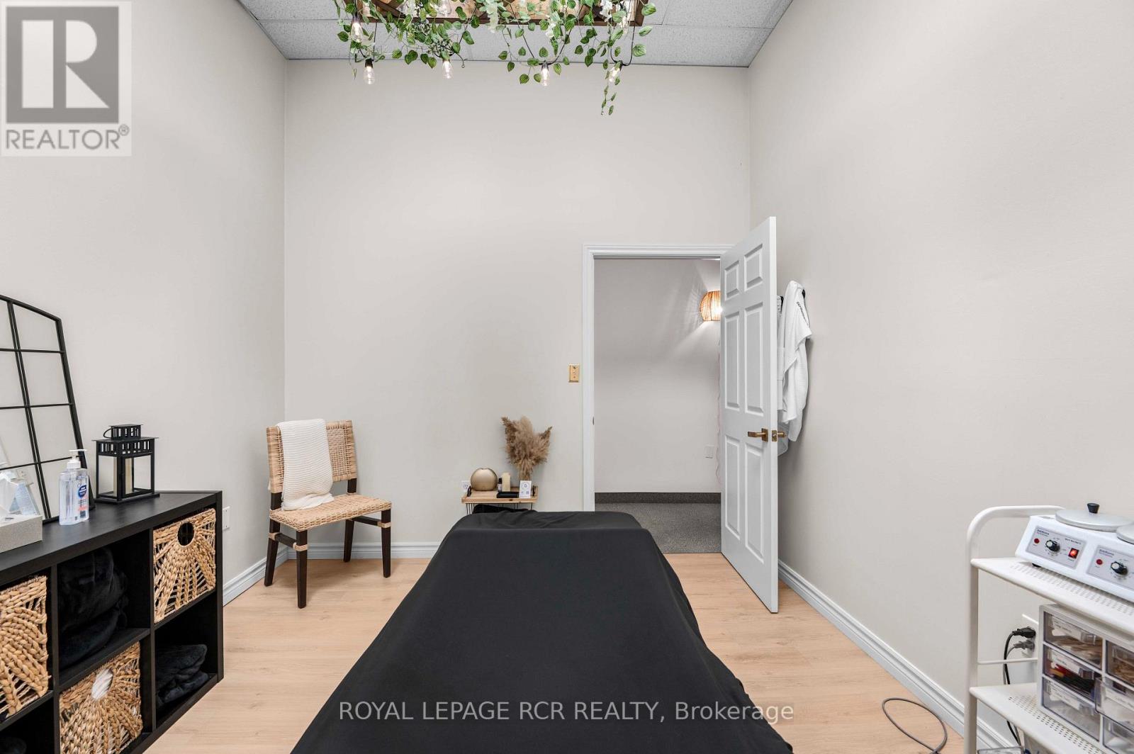 20 - 229 Broadway Property Photo 19
