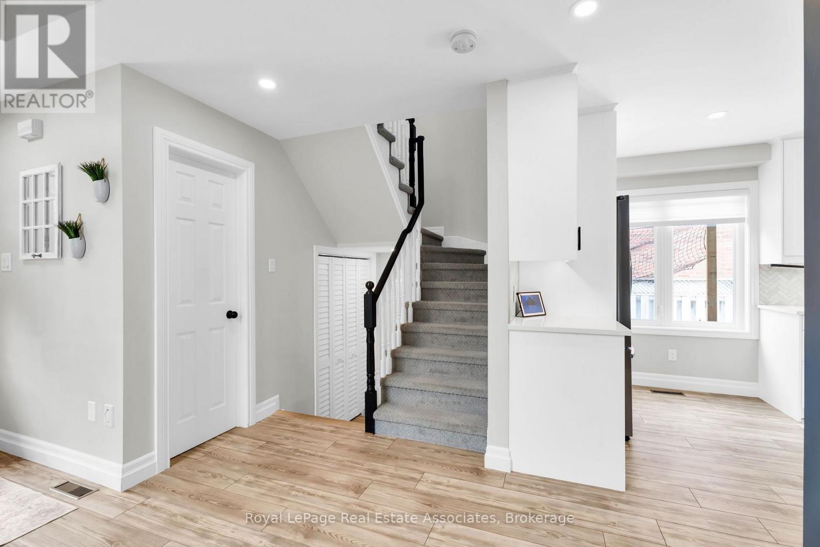 22 Mccullough Crescent Property Photo 17